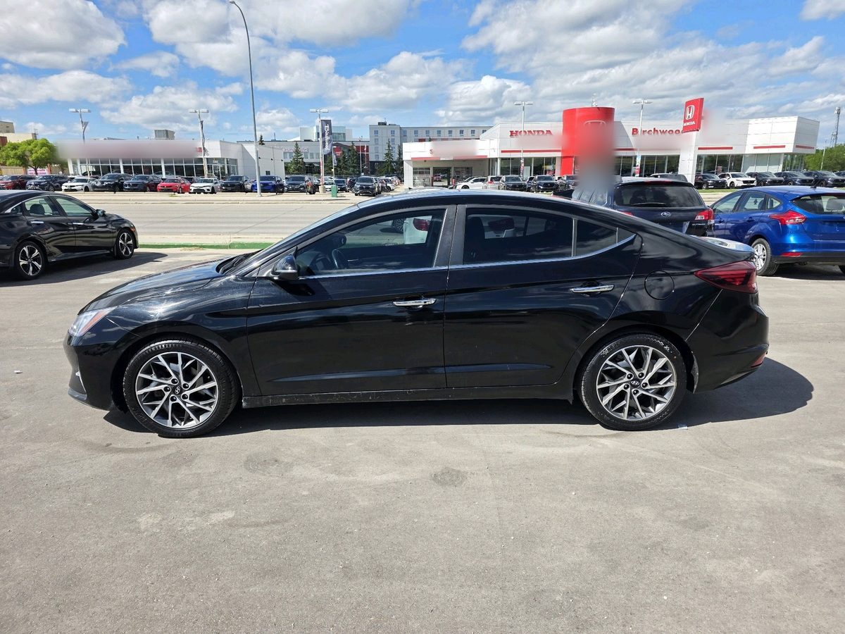 2020 Hyundai Elantra photo 4