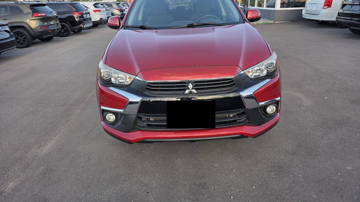 2016 Mitsubishi RVR photo 2