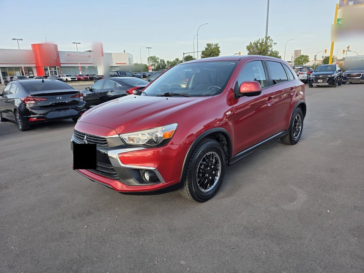 2016 Mitsubishi RVR photo 3