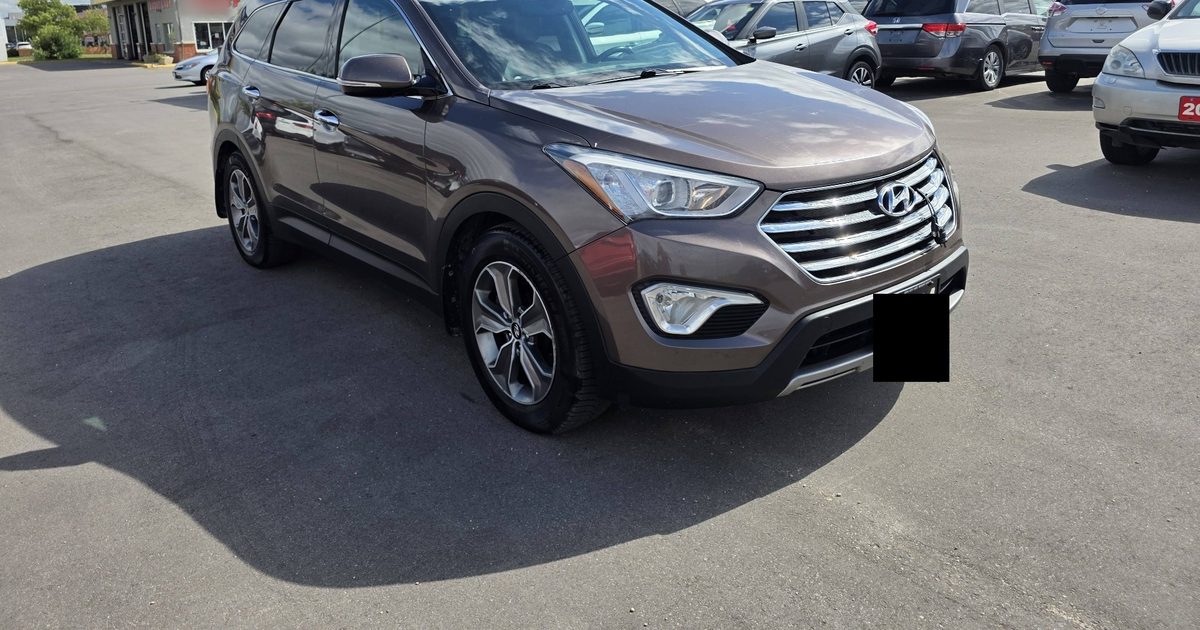 2014 Hyundai Santa Fe XL photo 1