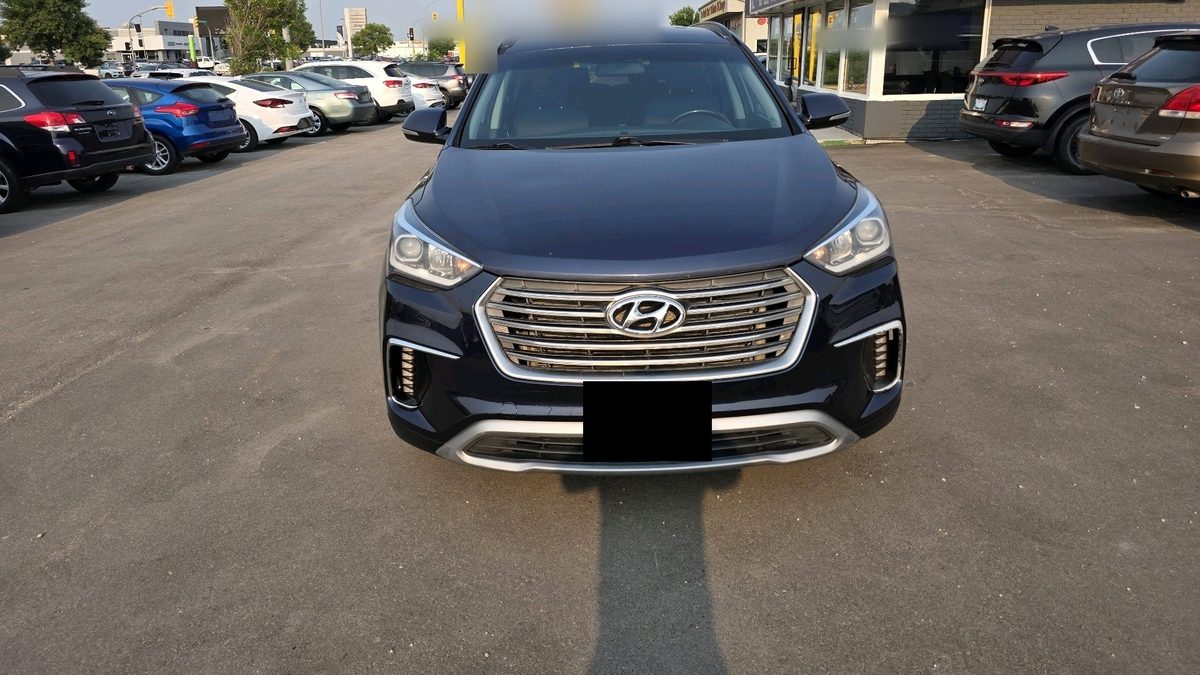 2018 Hyundai Santa Fe XL photo 2