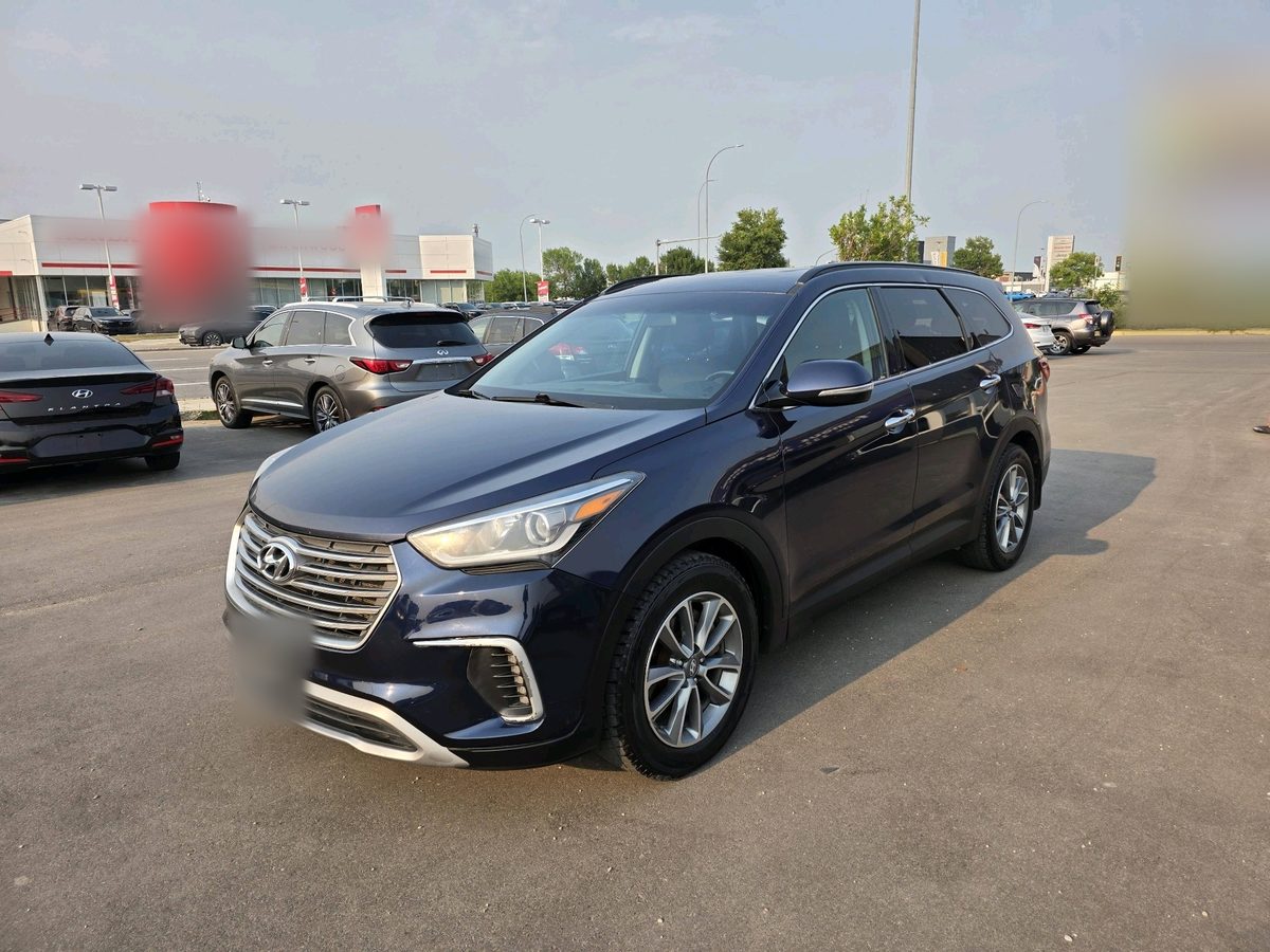 2018 Hyundai Santa Fe XL photo 3